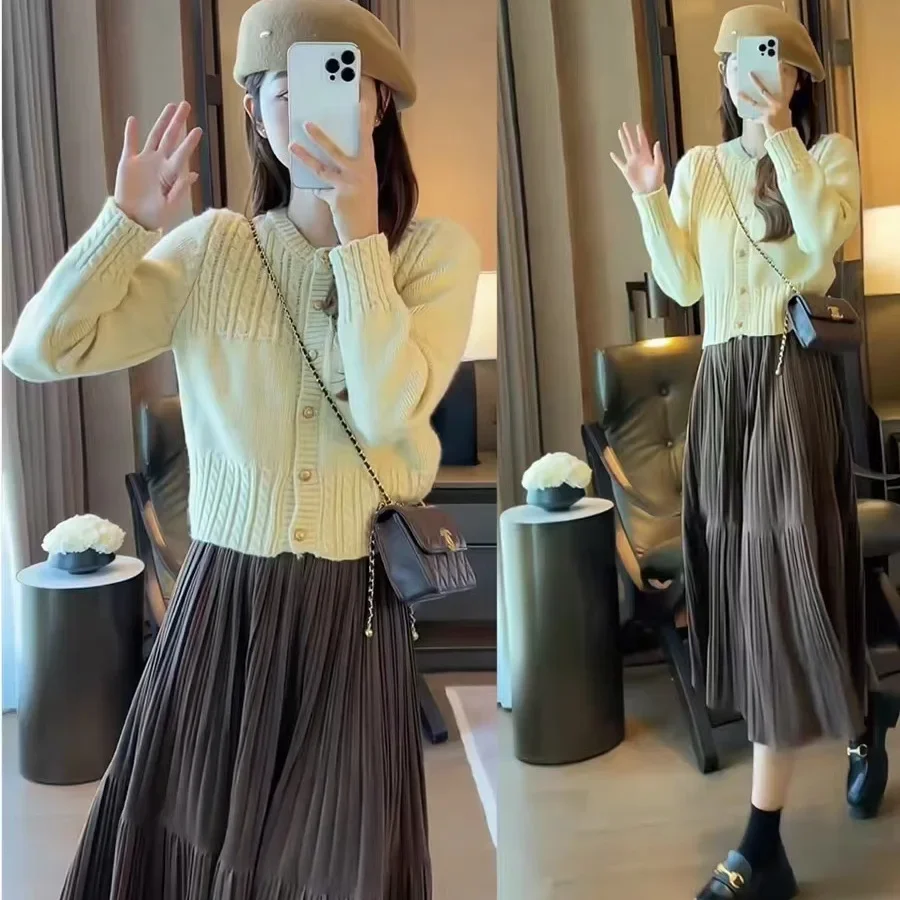 Женский теплый пуловер с круглым вырезом Осень-зима