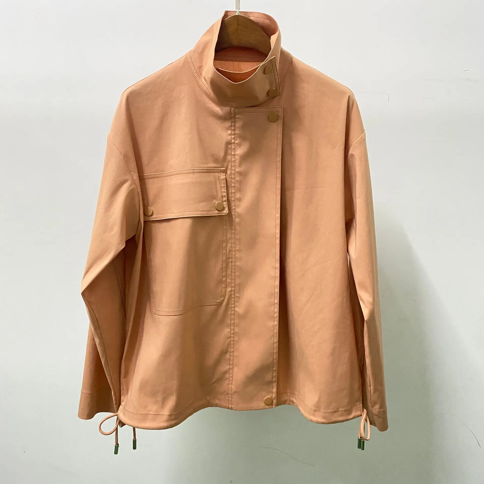 

Женская Двухцветная куртка из смеси льна, повседневная универсальная короткая куртка на молнии, с одним карманом, воротником-стойкой и длинными рукавами, весна 2023