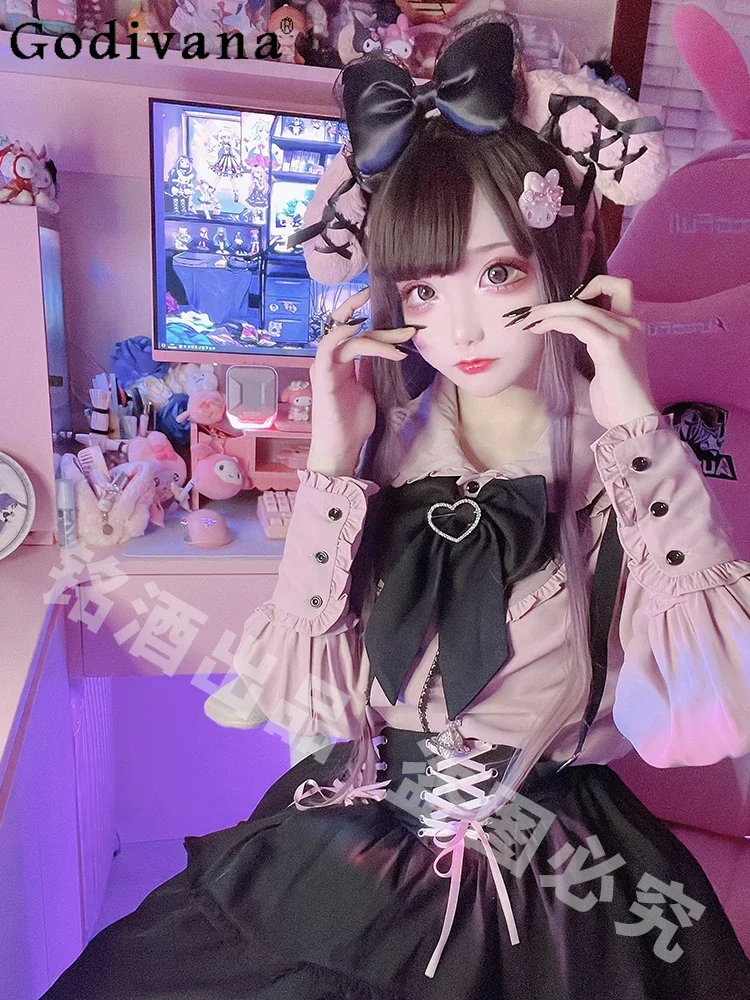 Осенний женский кружевной комплект с расклешенными рукавами длинным рукавом и