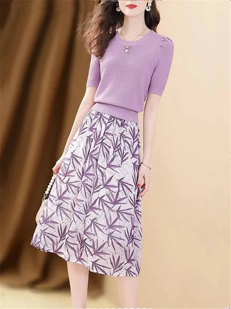 

Summer Polyester Womens Suit Dress The New 2022 Fashion Ice Silk Knitting Tops & Print Skirt Women'S Clothing 2 Piece Set