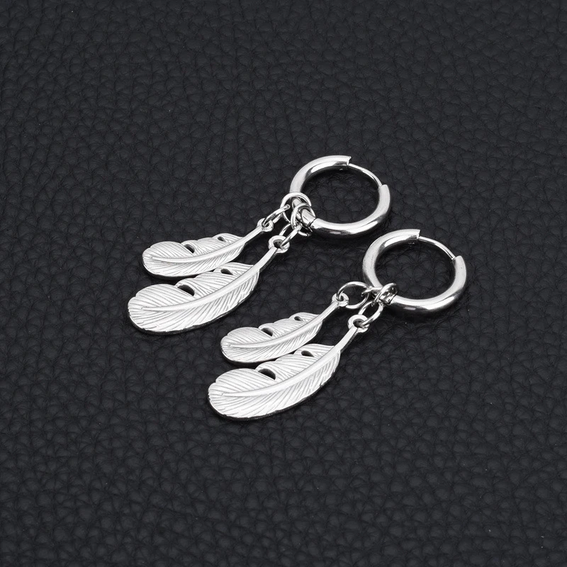 

Fashion Tassel Feather Hoop Earrings Punk Rock Style For Women men High Quality Stainless Steel Hiphop Ear Jewelry Gift