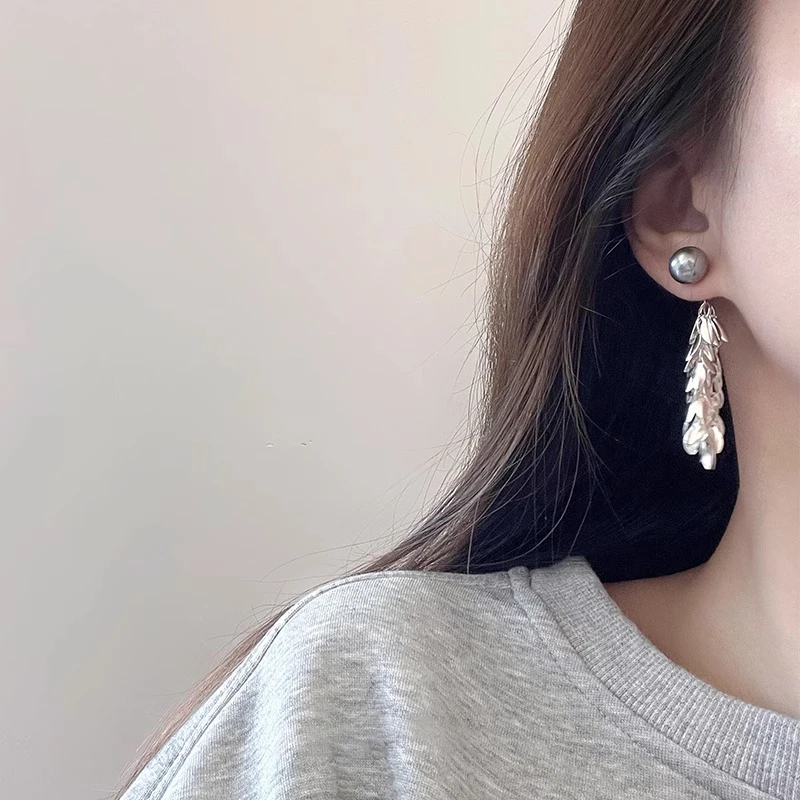 French Sparkling Wheat Tassel Gray Pearl Classy Stud Earrings for Women Dual-Wear Sle Eardrops Fancy |