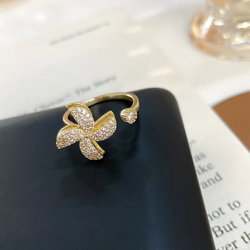

2022 New Fashion Shiny Crystal Opening Ring Korean Women Party Trendy Fine Flowers Adjustable Rings Elegant Temperament