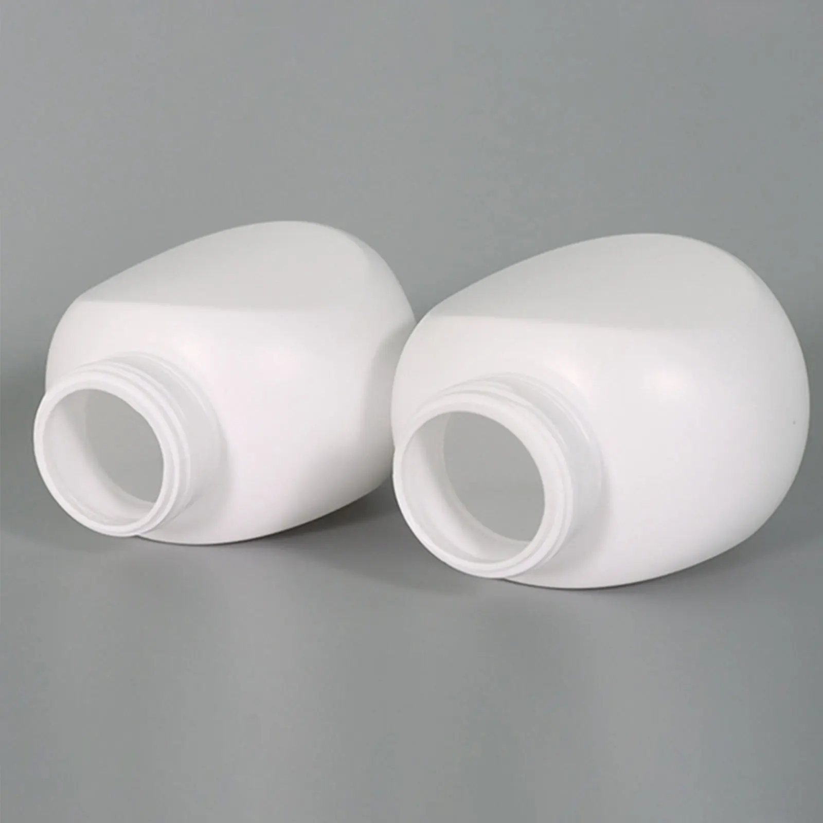 Флакон-дозатор для геля душа и шампуня 300 мл