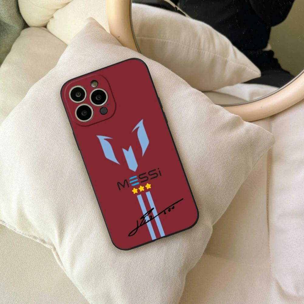Чехол для телефона MESSi Football iPhone 15 14 11 12 Pro 16 Plus 13 MAX XR XS черные мягкие чехлы