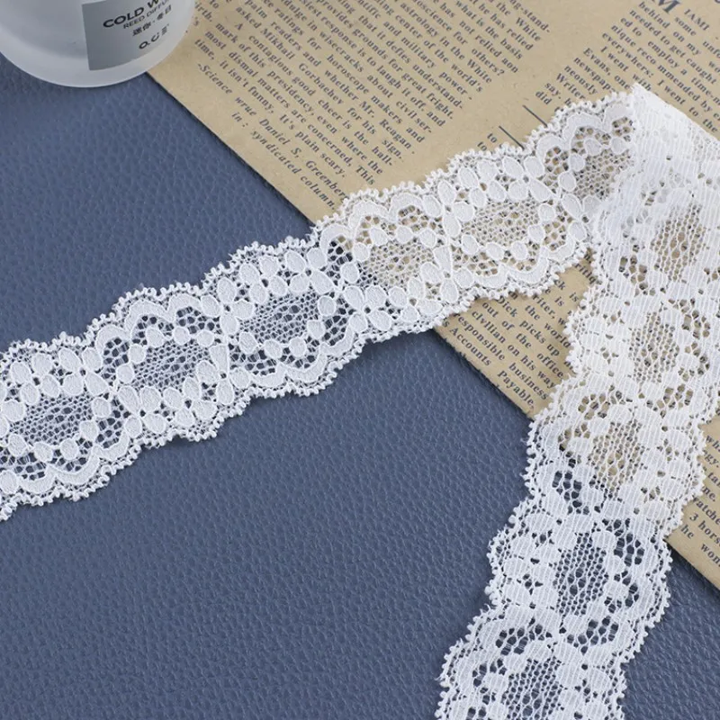 Лента с кружевной отделкой 5 ярдов