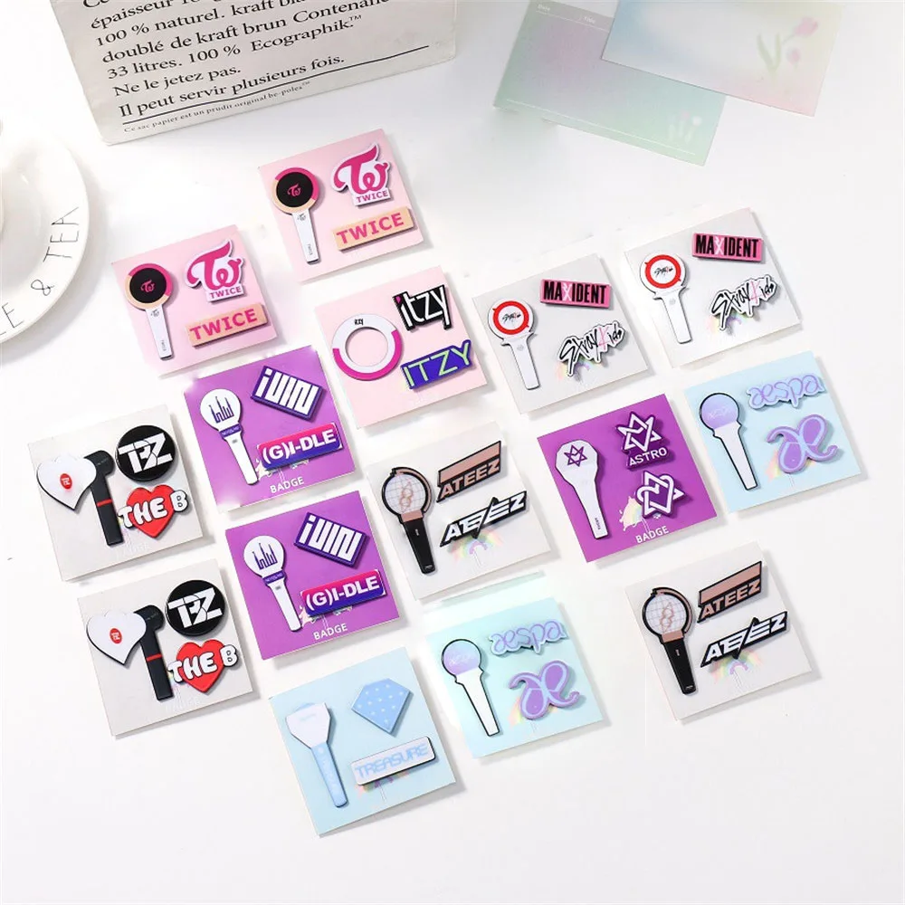 3PCS/Set Badges KPOP Stray Kids Astro Twice ATEEZ ITZY Aespa Gidle The Boyz Pins Brooches for Bags Clothes Hats Decor