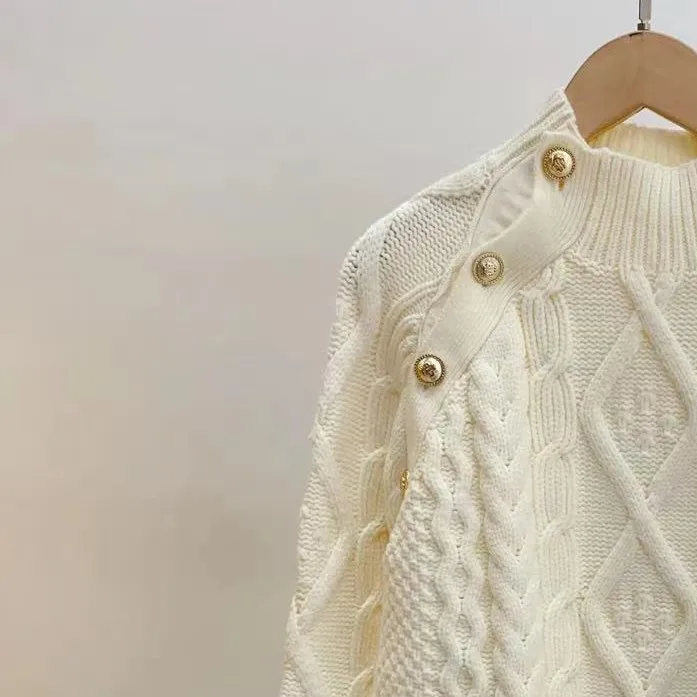 

Women Autumn Winter Solid Long Sleeve Metal Jewelry Twisted Knitted Sweater