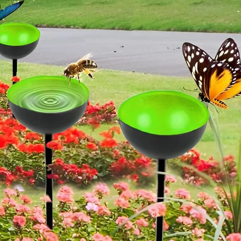 Nowy poidło dla pszczół do ogrodu Podajnik wody z metalowymi palikami Karmniki karmienia na zewnątrz i podlewania Rzeźba ogrodowa