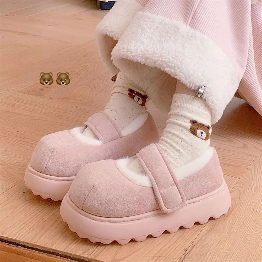 Женские туфли-бобы на толстой подошве