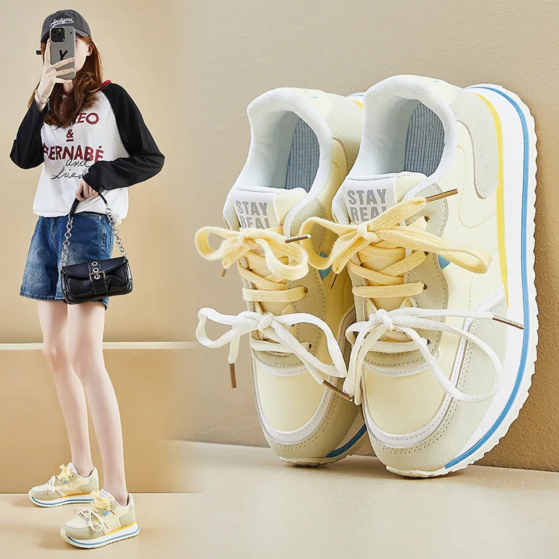 Повседневная спортивная обувь на платформе. Женские кроссовки шнуровке. Туфли