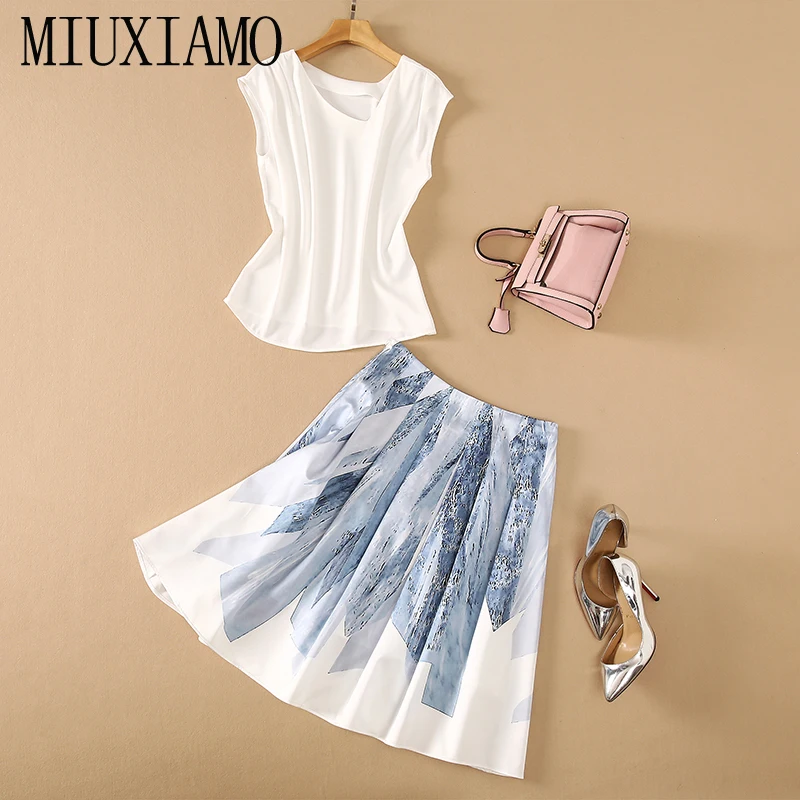 MIUXIMAO 2022 High Quality Spring&Summer Elegant Sets Sleeveless Solid T-shirt +Print Skirt Fashion Two Piece Set Women Vestides