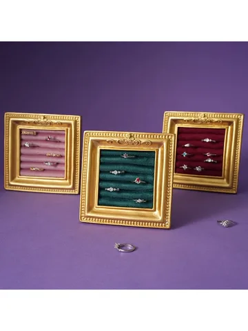 Ретро стойка для колец и сережек