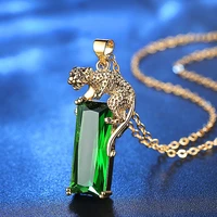exquisite panther inlaid emerald crystal pendant necklace fashion womens necklace party jewelry accessories personalized gifts