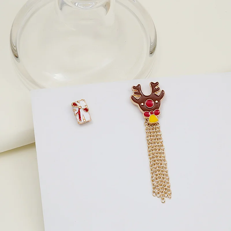 

European And American Cross-border New Christmas Brooch Alloy Drip Oil Tree Elk Bell Snowflake Tassel