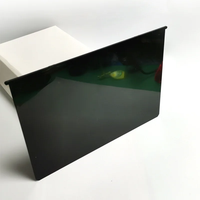 

Лазерные защитные экраны из акрила