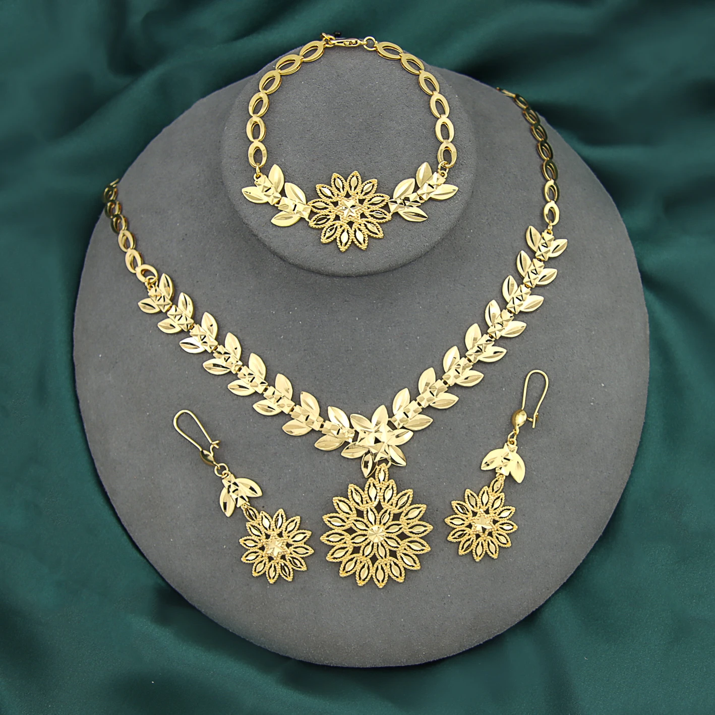 

Ethiopian Africa Bride Chain Jewelry Sets 21k Gold Plated Middle East Dubai Full Jewelrys Luxury Wedding Party Accessories