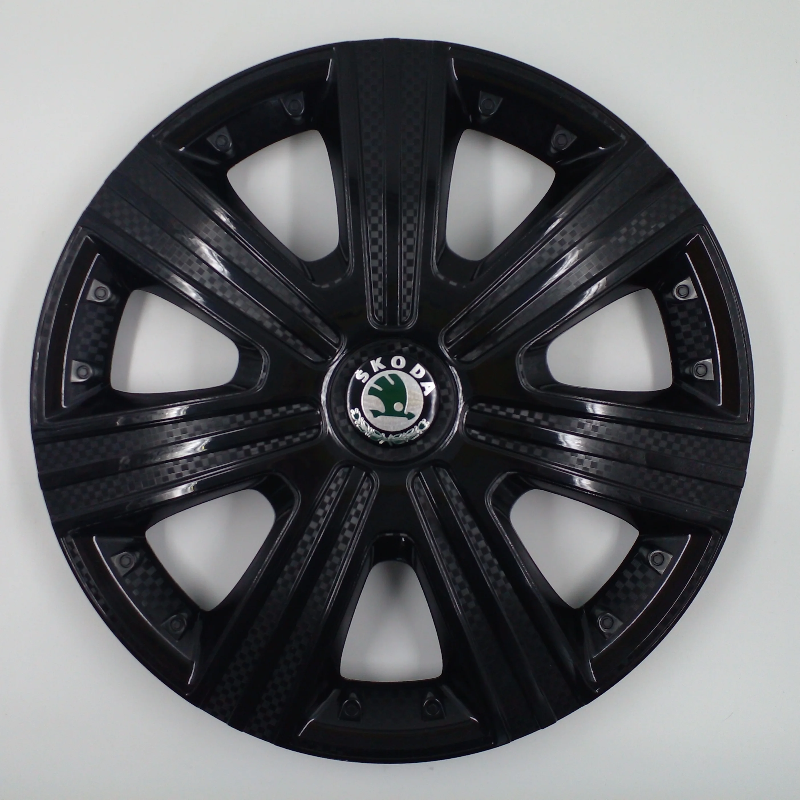 Колпаки на колеса с логотипом для автомобиля марки Skoda R14 черные 4 шт