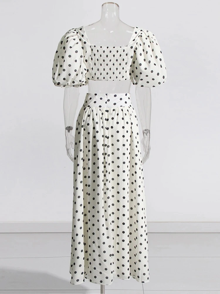 Женский костюм-двойка в горошек с V-образным вырезом и рукавами-фонариками