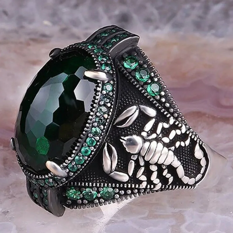 

Turkish Green Gemstone Scorpion Men's Ring Inlaid Diamond Party Party Ring Fashion Personality High-end Wedding Wedding Jewelry