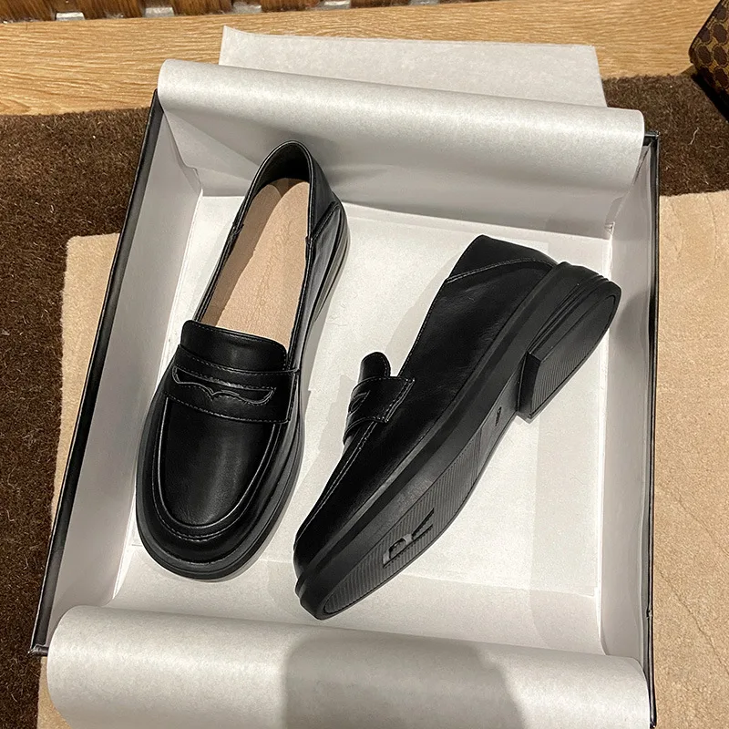 Plus Size 43 Casual Loafer Shoes Woman British Style Fashion Loafers Casual Slip on Flats Shoes Female Feetwear Platform Shoes