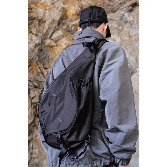 

Сумка-слинг на плечо 2023 для мужчин и женщин, Готическая сумочка-мессенджер, уличная дизайнерская вместительная нейлоновая ранец в стиле Харадзюку, Techwear