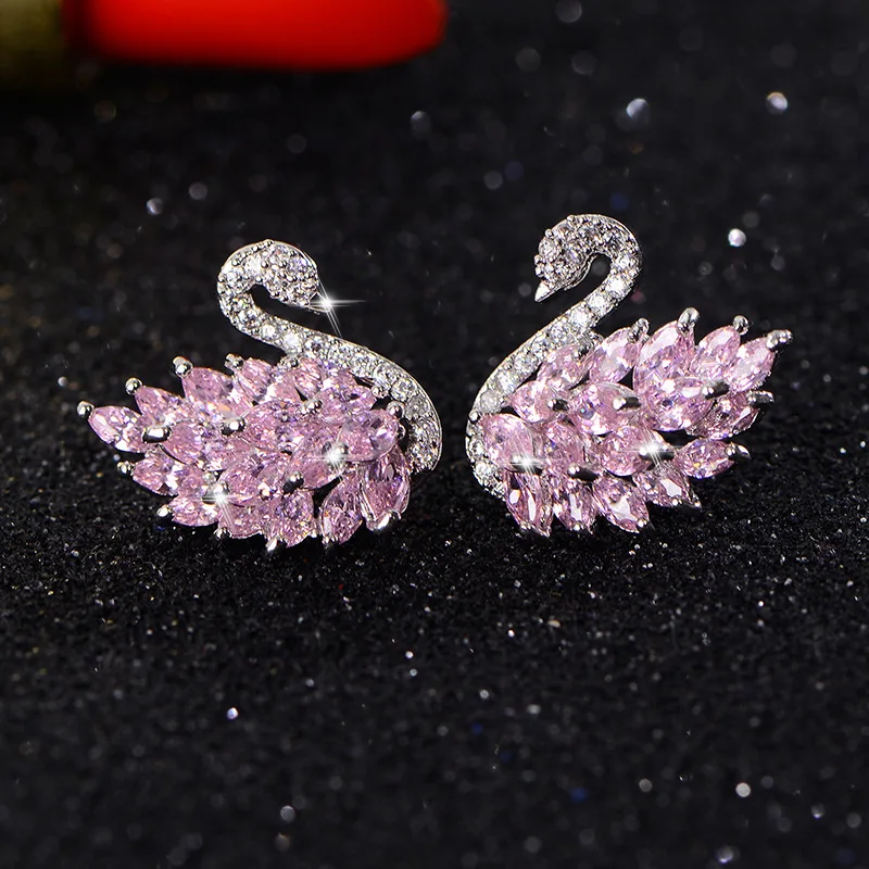 

Exquisite Crystal Black Pink Swan Vintage Stud Earrings High Quality Elegant Personality Fashion Women Earrings Jewelry Gift