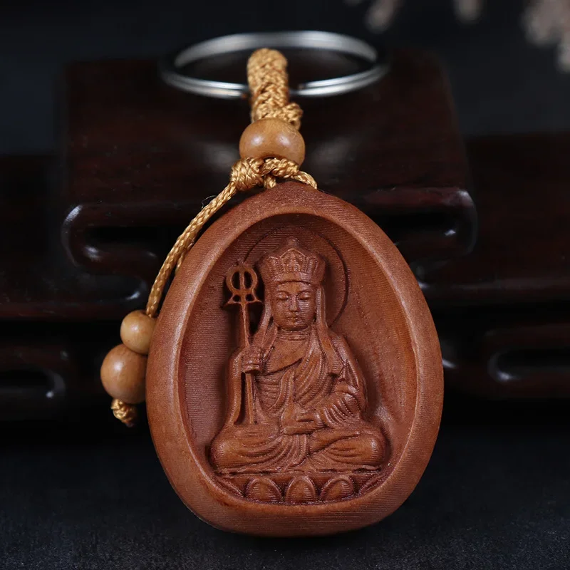 

Деревянный брелок Будда