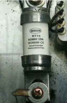 Предохранители: SEROUN RT15 AC660V 200A / 125A RT15-200/2200 415/550V 150A gG