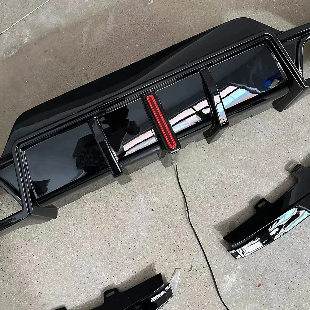 

Задний бампер, светодиодный задний диффузор, спойлер для BMW 3 серии G20 320i 325i 330i M340i M Sport 2023 + глянцевый черный