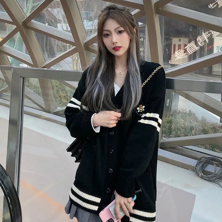Enlarge Bee big yards in the han edition stripe knitting cardigan sweater female new winter long v-neck coat