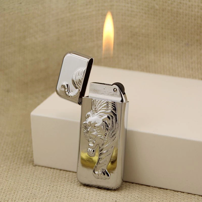 

Tiger Pattern Ultra Thin Narrow Edition Grinding Wheel Open Flame Lighter Portable Butane Inflatable Lighter Men's Smoking Tools
