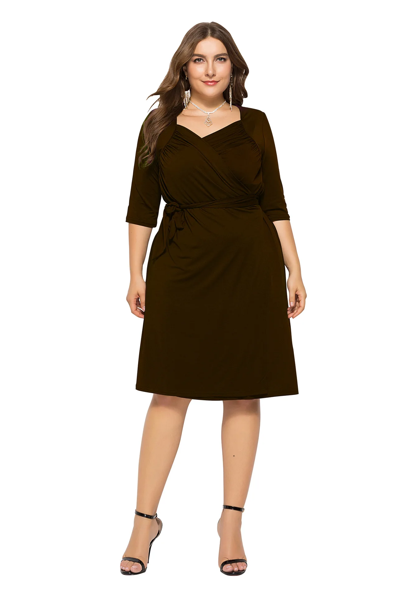 Рисунок 3 - Женское платье с коротким рукавом