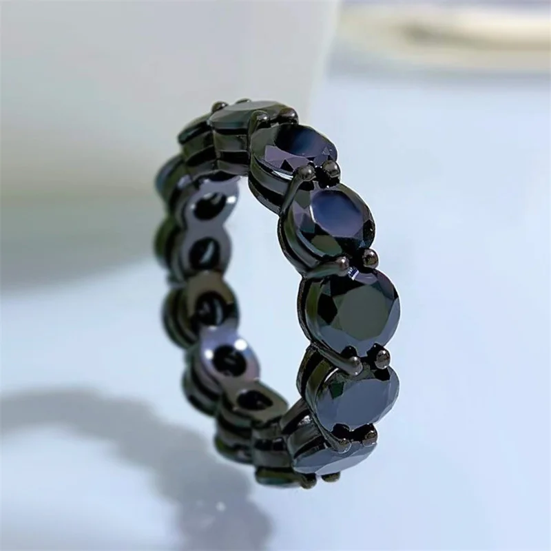 

Jewelry Design European and American Black Diamond Round Ring for Men and Women S925 Silver Mesh Red European and American Ring