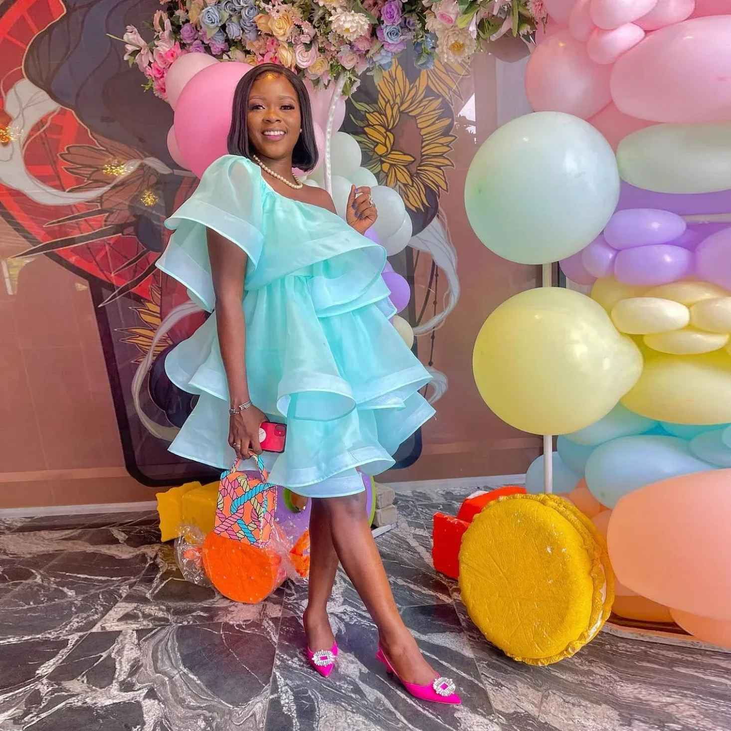 Шикарное платье до колен с оборками на рукавах Короткое женское для выпускного