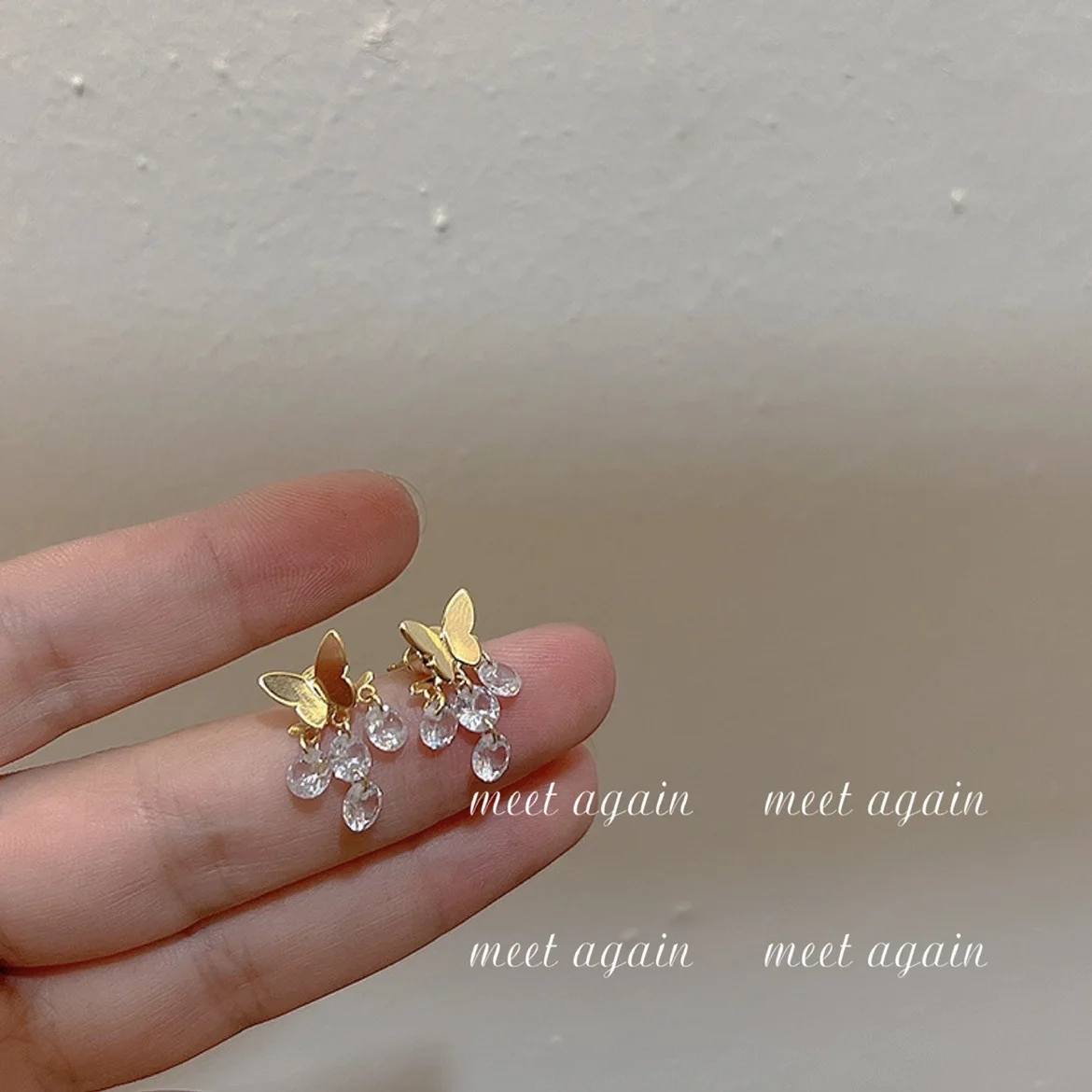 

Summer Original Super Immortal Cool Butterfly Tassel Zircon Two Wearing Earrings, Female Minority Design, Simple And Sweet Earri