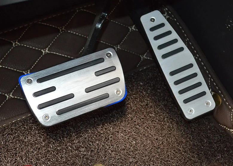 

DEE Car Accessory For Chevrolet Captiva Fuel Brake Foot Rest AT pedals Plate Non slip Accelerator pedal Pads Styling stickers