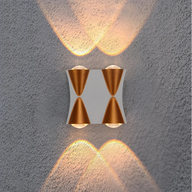 Настенный светодиодный светильник