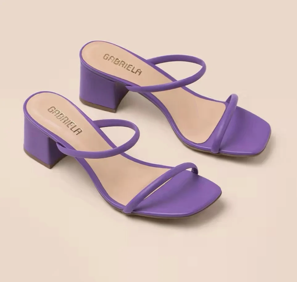 

2021 New Summer Slippers Low Heels Slides Female Peep Toe Square Heel Slipper Brand Sandals Women Slipper Big Size Flip Flops
