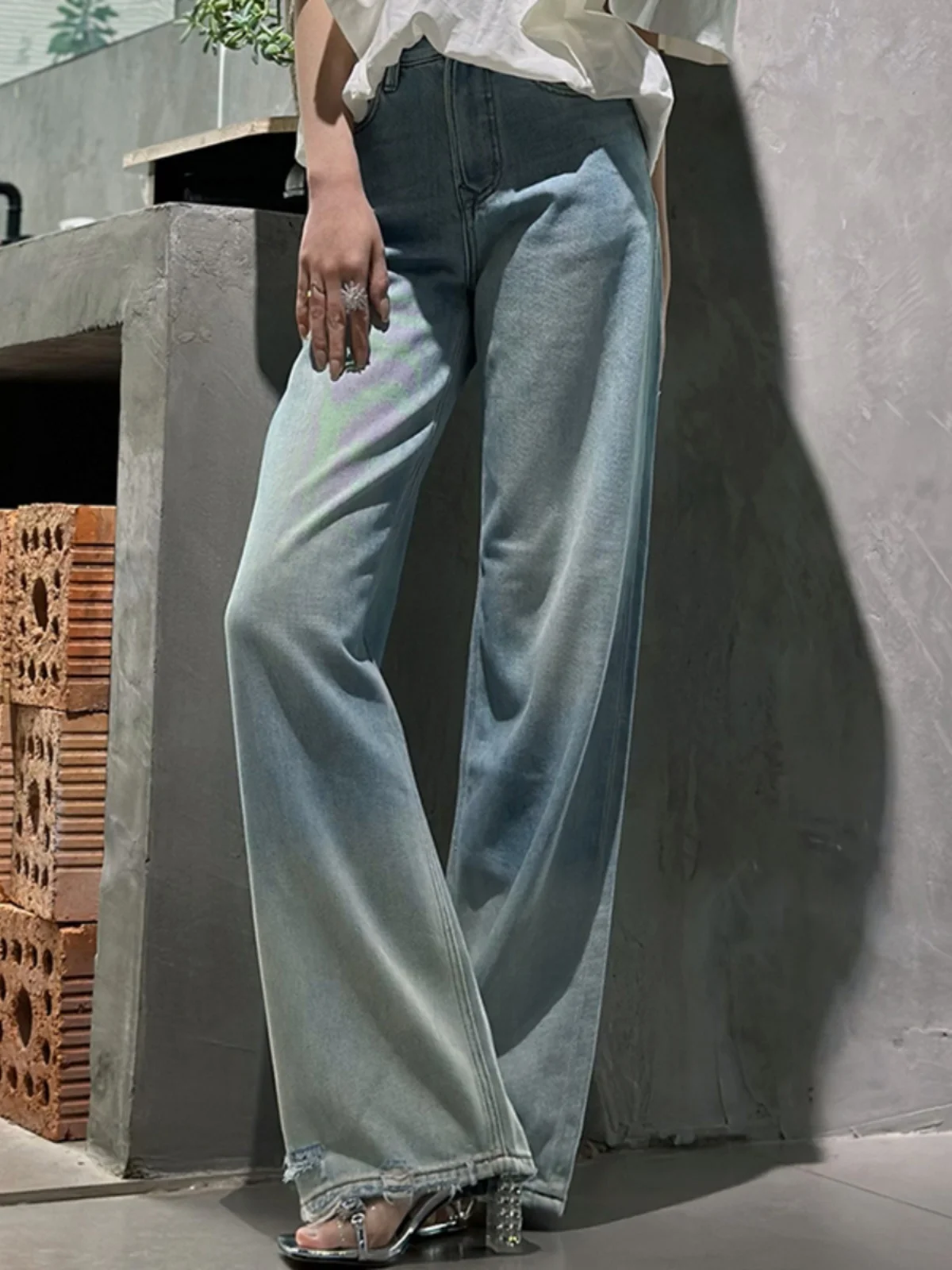 Pear shaped female pants with a high waist and a slim and droopy feel, loose and straight design, niche jeans, 2023 new model