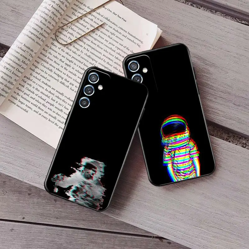 

Blurry Astronaut Phone Case For Samsung S21 S10 LiteS10 5G S20 S9 S22 Ultra S10E Plus S21 S8 FE 0kwx Luxury TPU Etui Plain