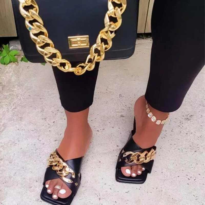 

2022 Net red sandals female Xia Ping with new Bohemian national wind flat bottom wild resort beach shoes and big size 43