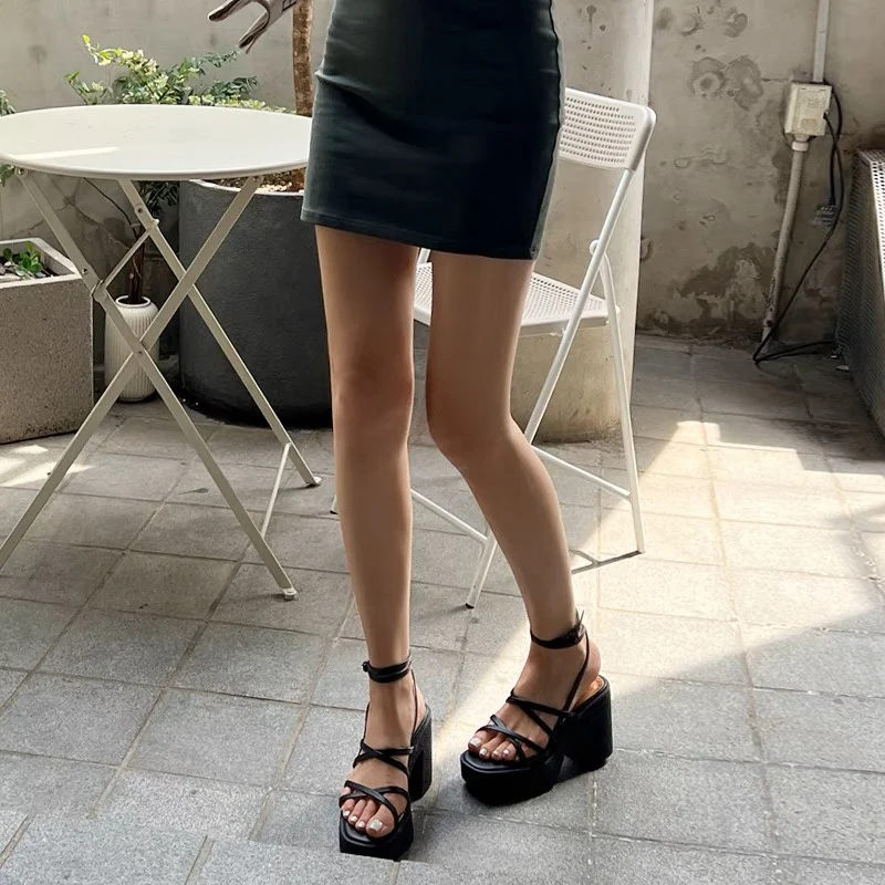 FAFA 2023 Summer New Thick With Sandals Female Thin Strap Waterproof Platform Open Toe High Heels Cross Strap Roman Shoes