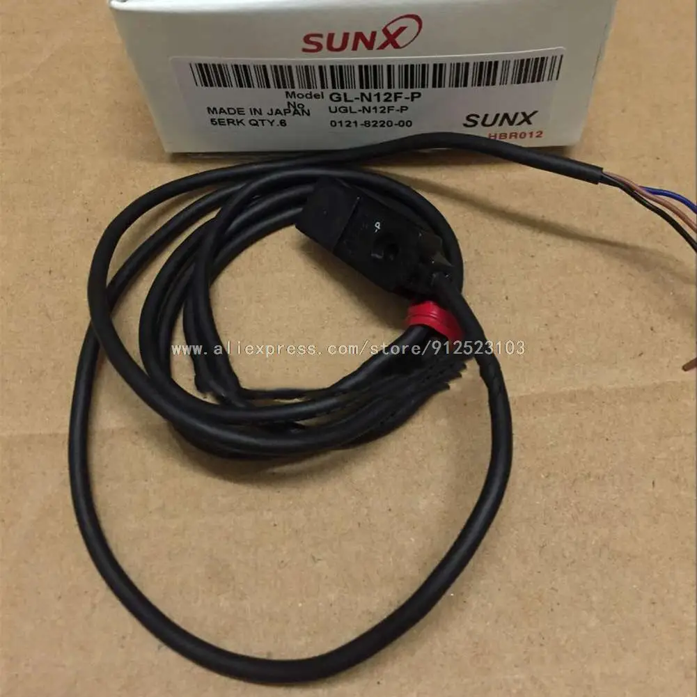 

Japan SUNX sensor GL-N12F-P God as original proximity switch PNP normally open three-wire