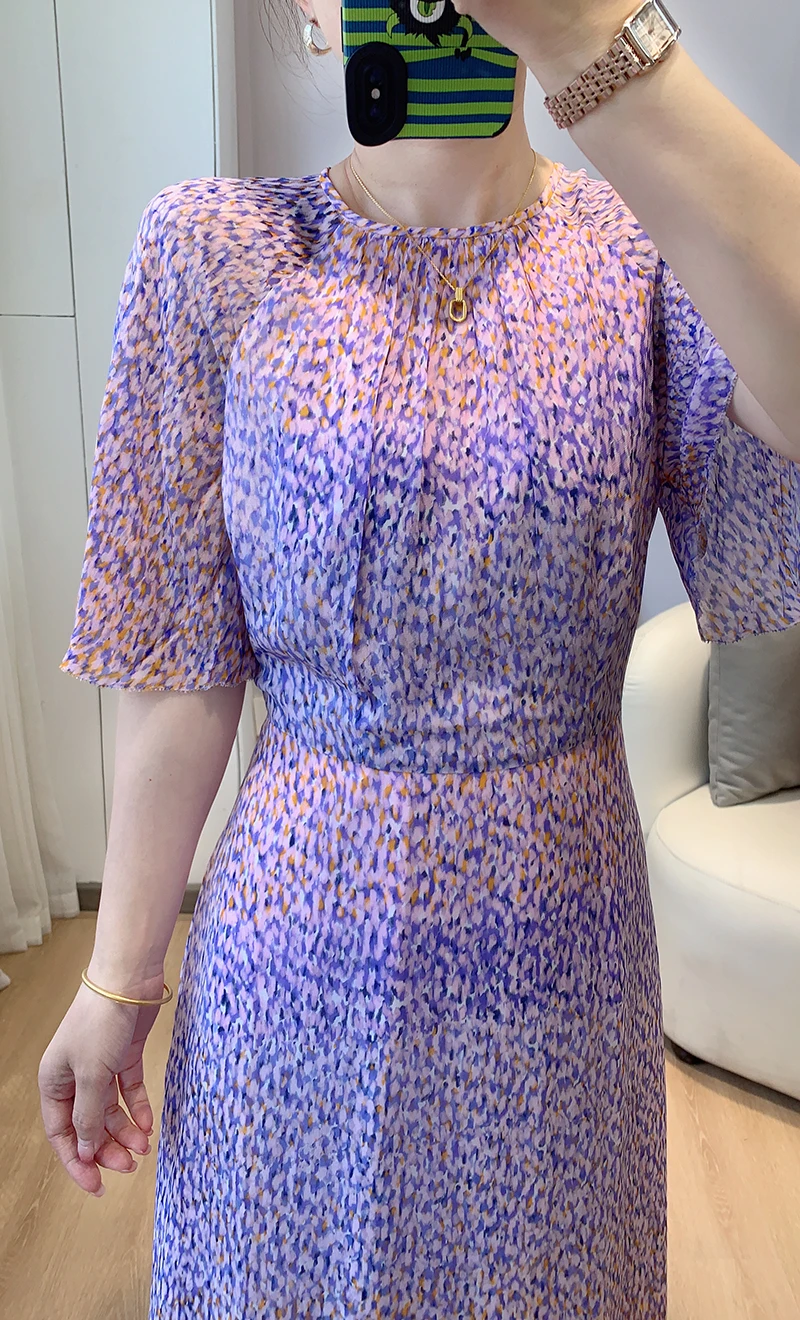 Платье-миди с коротким рукавом принтом и