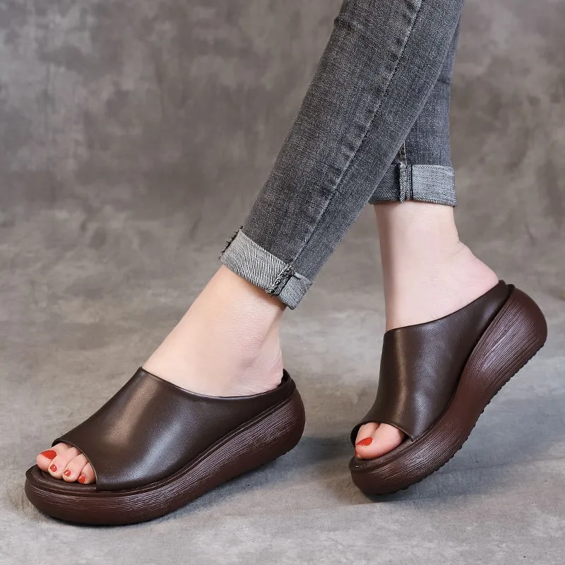 

Hot Selling Slippers Women's 2021 Summer New Outer Wear Retro Casual Sandals and Slippers Fashion Women's Beach Plus Size
