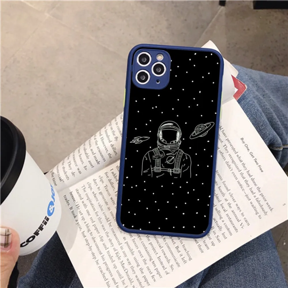 Alkohole i astronauta Etui na telefon iPhone 14 11 12 13 Mini Pro Max 8 7 Plus X XR XS MAX Półprzezroczysty matowy pokrowiec