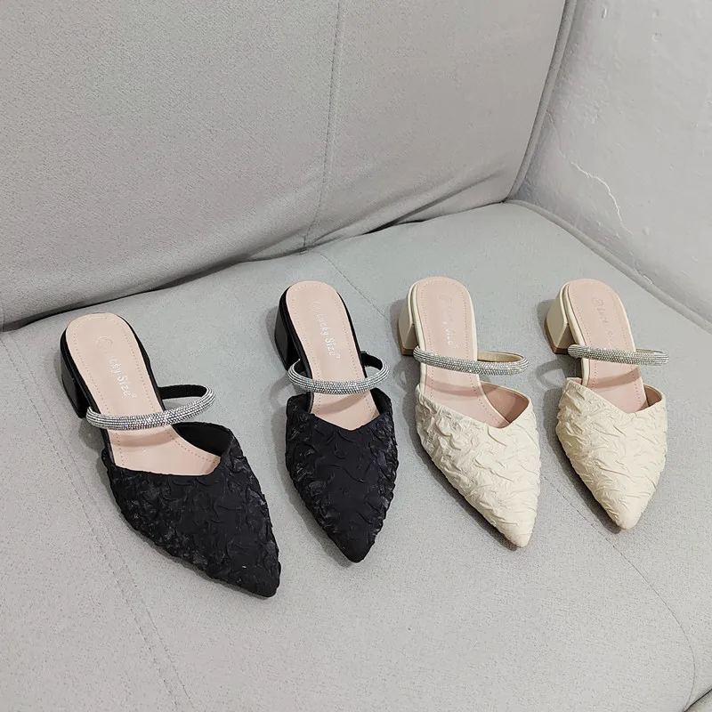 

Женские туфли на квадратном каблуке с острым носком, дамские тапочки, блестящие шлепанцы на среднем каблуке, 2022 желе, ретро, с кристаллами, М...