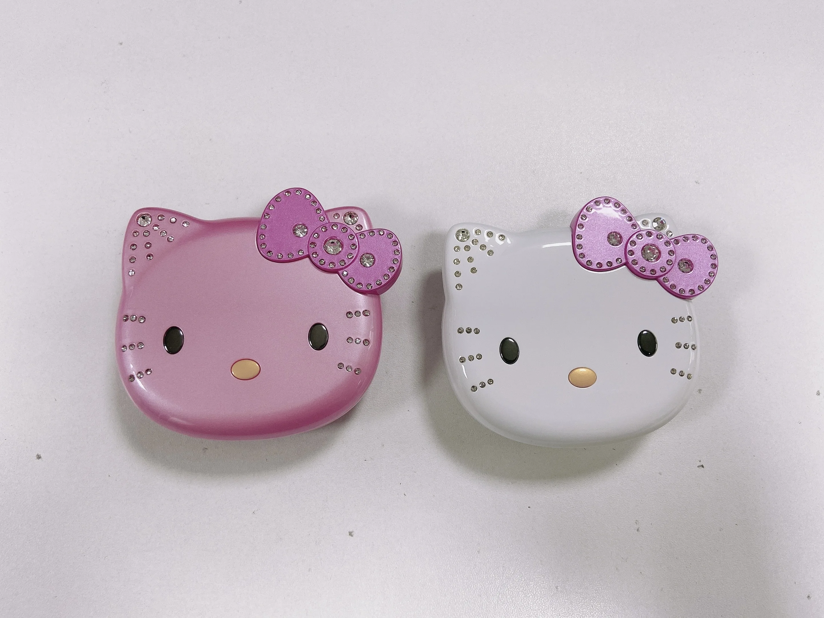 Cute Mini Girl Mobile Phone Quad Band Flip Cartoon Kids Children Dual Sim 2G GSM Keyboard Botton Unlocked CellPhone