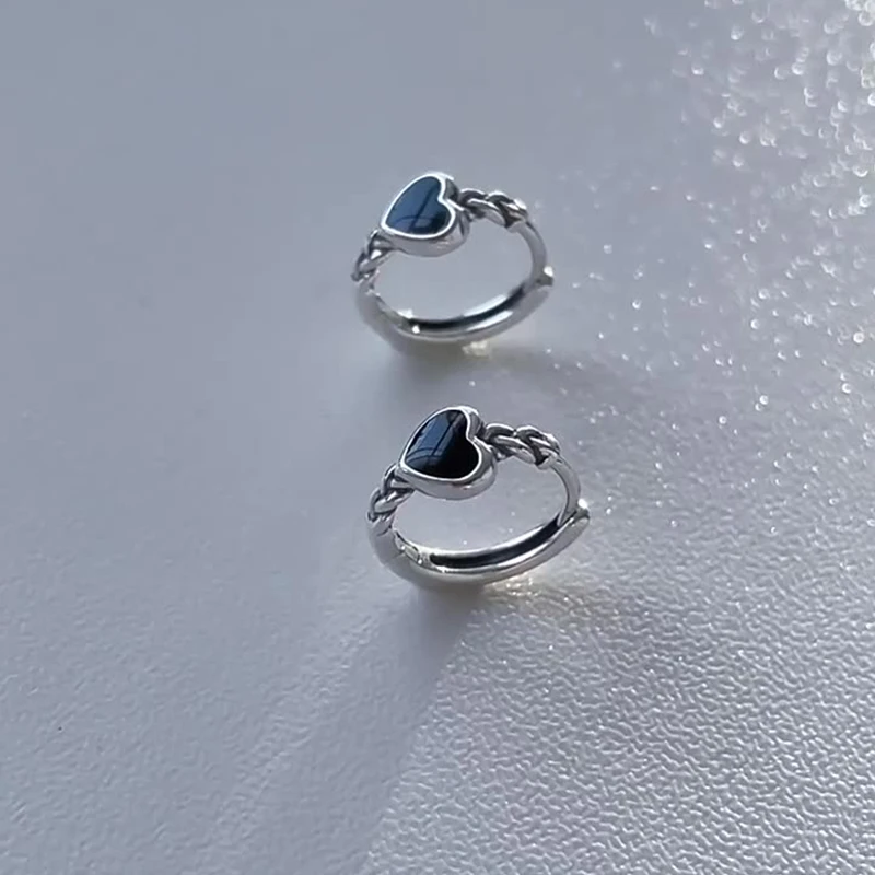 

2022 New Silver Color Copper Black Love Heart Twist Hoop Earrings For Women Simple Cool Accessories All Match